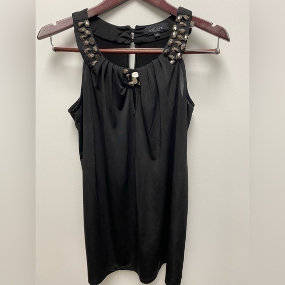4 for $25 🖤 Micheal Studio Embellished Sleeveless Blouse (Size 1X) 🖤